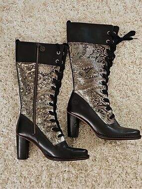 Timberland Black and Gold Paisley Lace-Up Heeled Boots